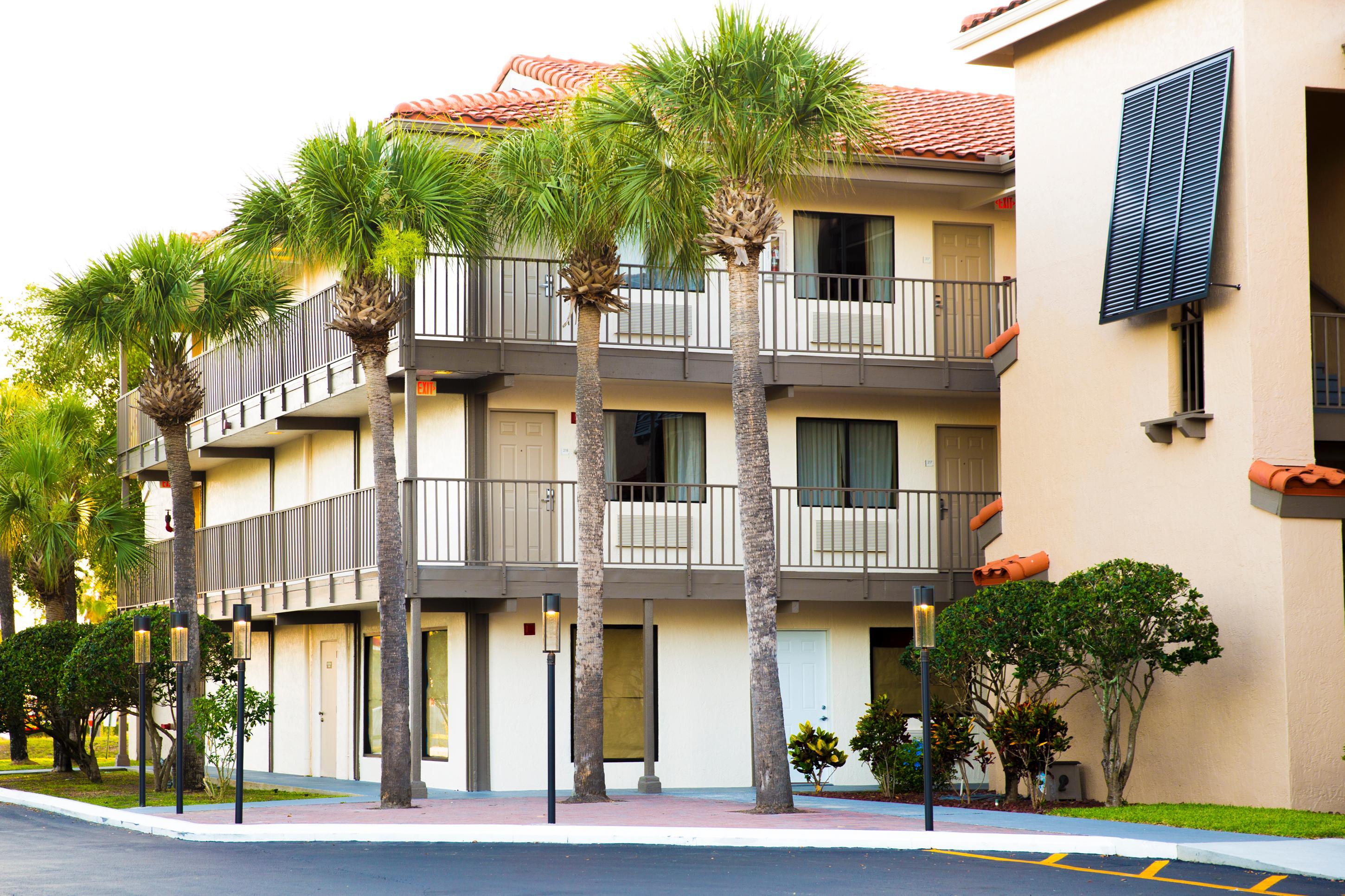Quality Inn & Suites By The Parks Four Corners Exterior photo